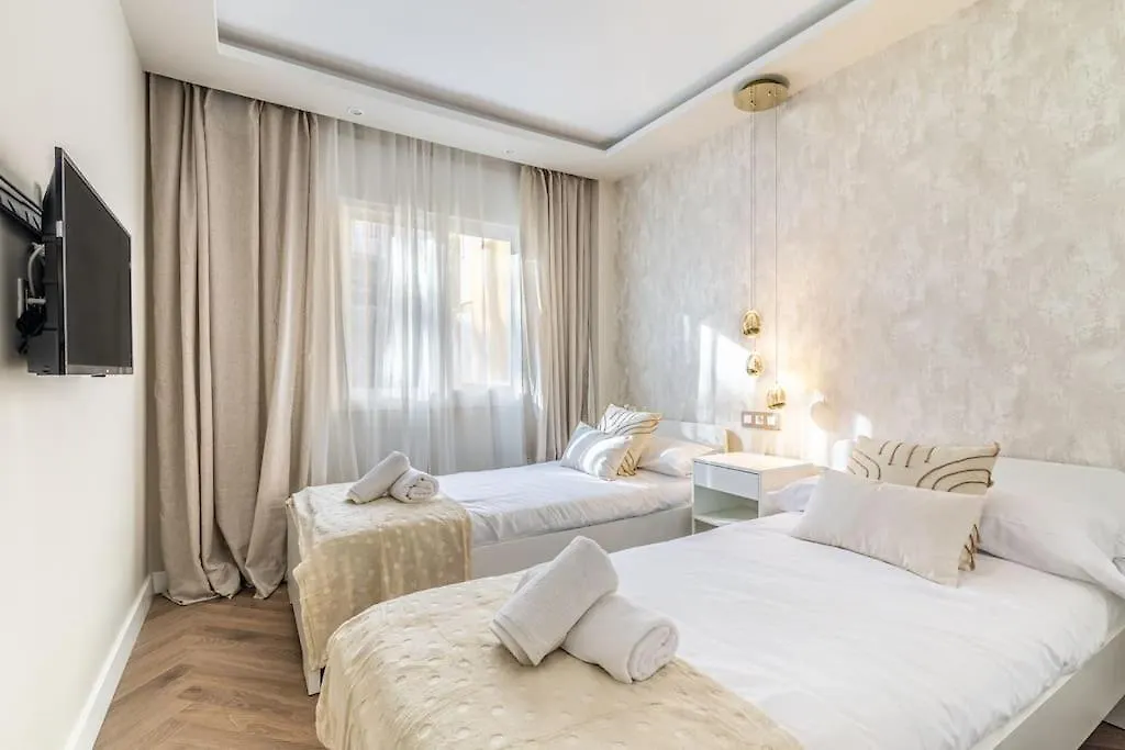 Lovely Apartment In Dama De Noche Marbella España