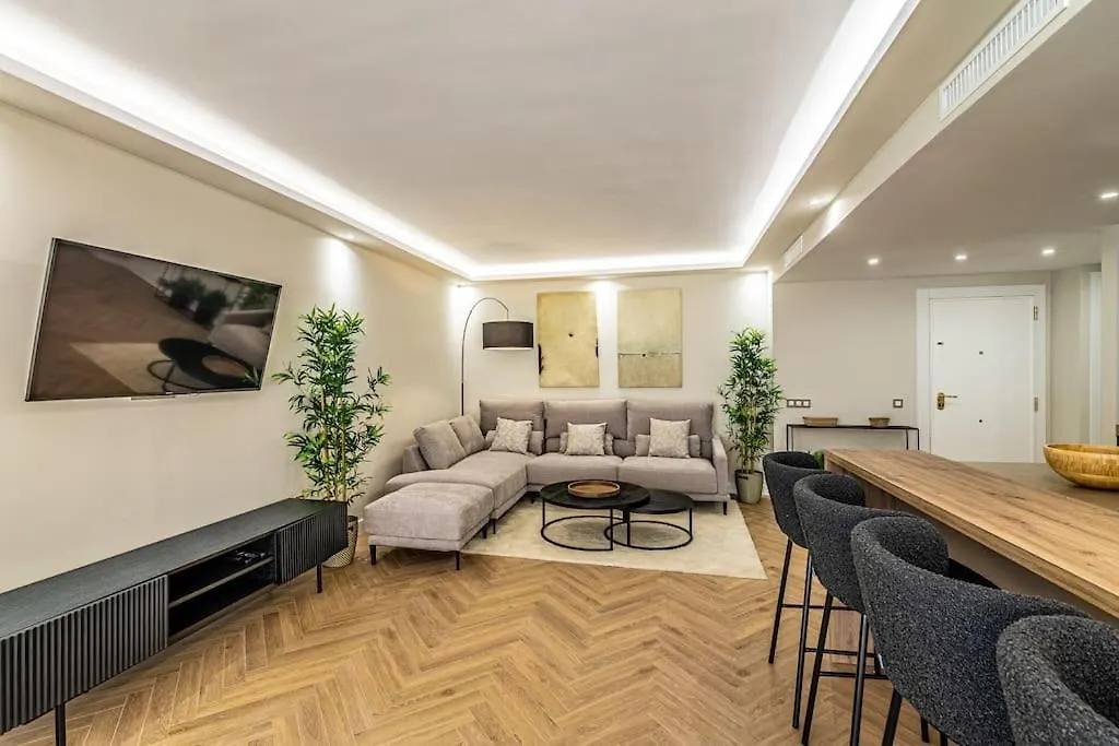 Lovely Apartment In Dama De Noche Marbella
